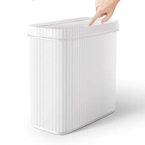 Cesun Basurero de baño con tapa, bote de basura pequeño de 3.2 galones con tapa superior de presión, cesta de basura delgada de plástico para baño,