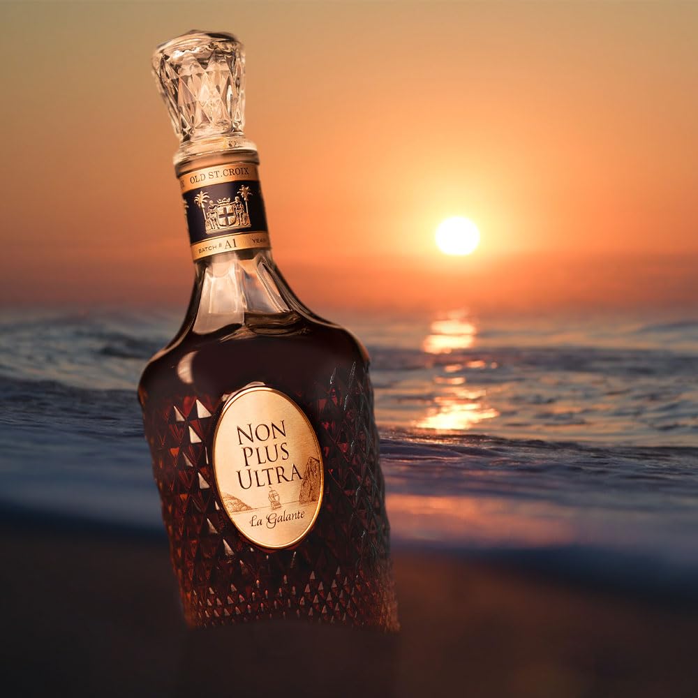 A.H. Riise Old St. Croix NON PLUS ULTRA La Galante 43,4% Vol. 0,7l in Giftbox