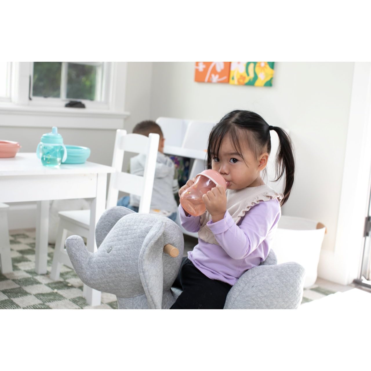 Chicco Training Cup, tasse d'apprentissage en plastique anti-goutte pour un enfant, pour apprendre à boire, bec ergonomique semi-doux, valve et poignées amovibles, 6+ mois, sans BPA, Rose