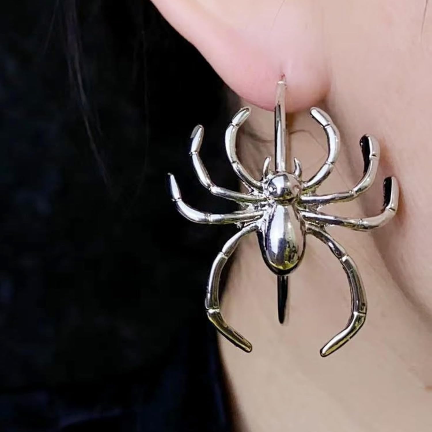 Spider Earrings for Women Black Spider Hoop Earrings Halloween 3D Spiders Jewelry Gifts Halloween Costumes Woman 2025 - Image 2