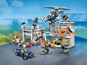 LEGO Marvel Avengers Compound Battle 76131 Building Kit (699 Piece)