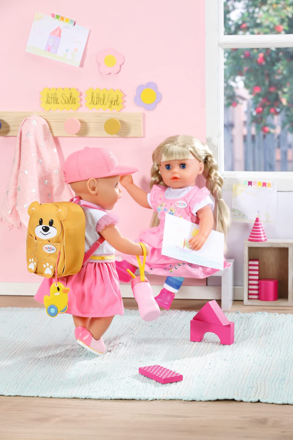 BABY born Kindergarten Ensemble Sac-à-Dos 834961 - Accessoires pour poupées Comprend 1 Sac-à-Dos en Forme d'ours avec Une étiquette Canard, 1 boîte-Repas & 1 biberon - Dès 3 Ans