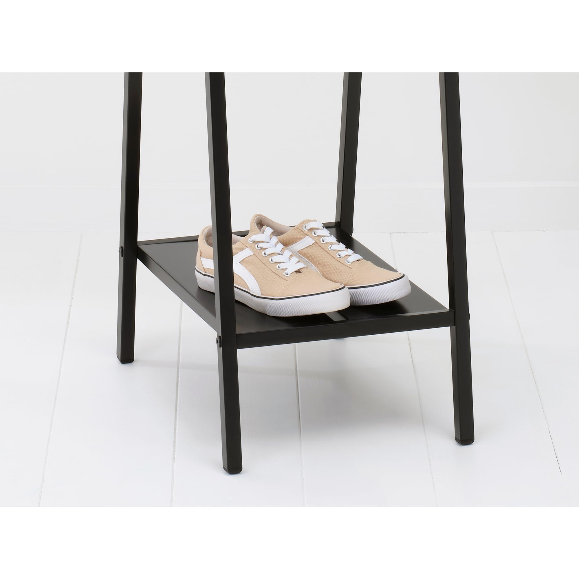 Brabantia - Perchero Linn, Compacto - Perchero de pie - Almacenaje de ropa - Para colgar, airear o secar ropa - Robusta estructura de acero y varilla de bambú - 47,6 cm x 34 cm x 170 cm - Negro Mate