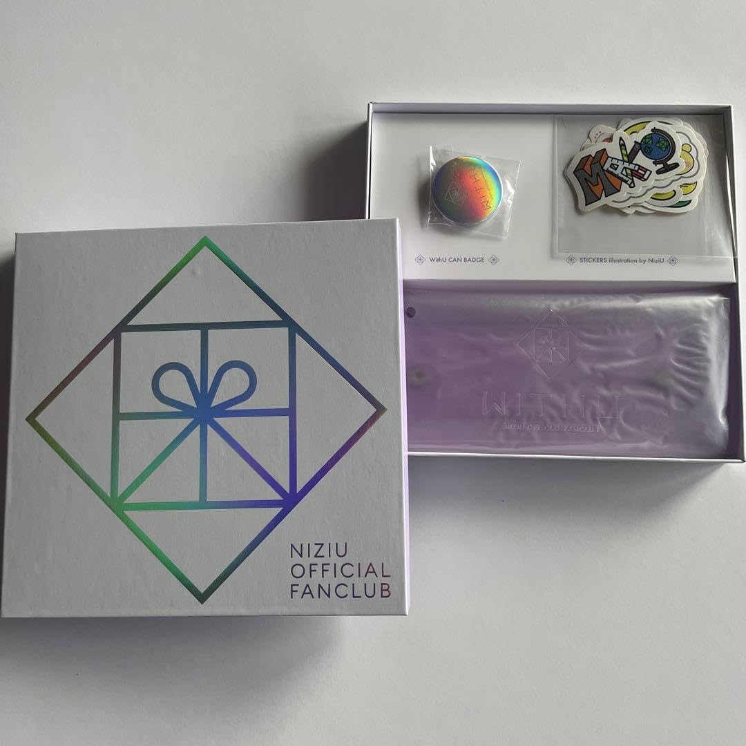 Amazon.co.jp: niziuファンクラブ継続特典セット箱付き : おもちゃ