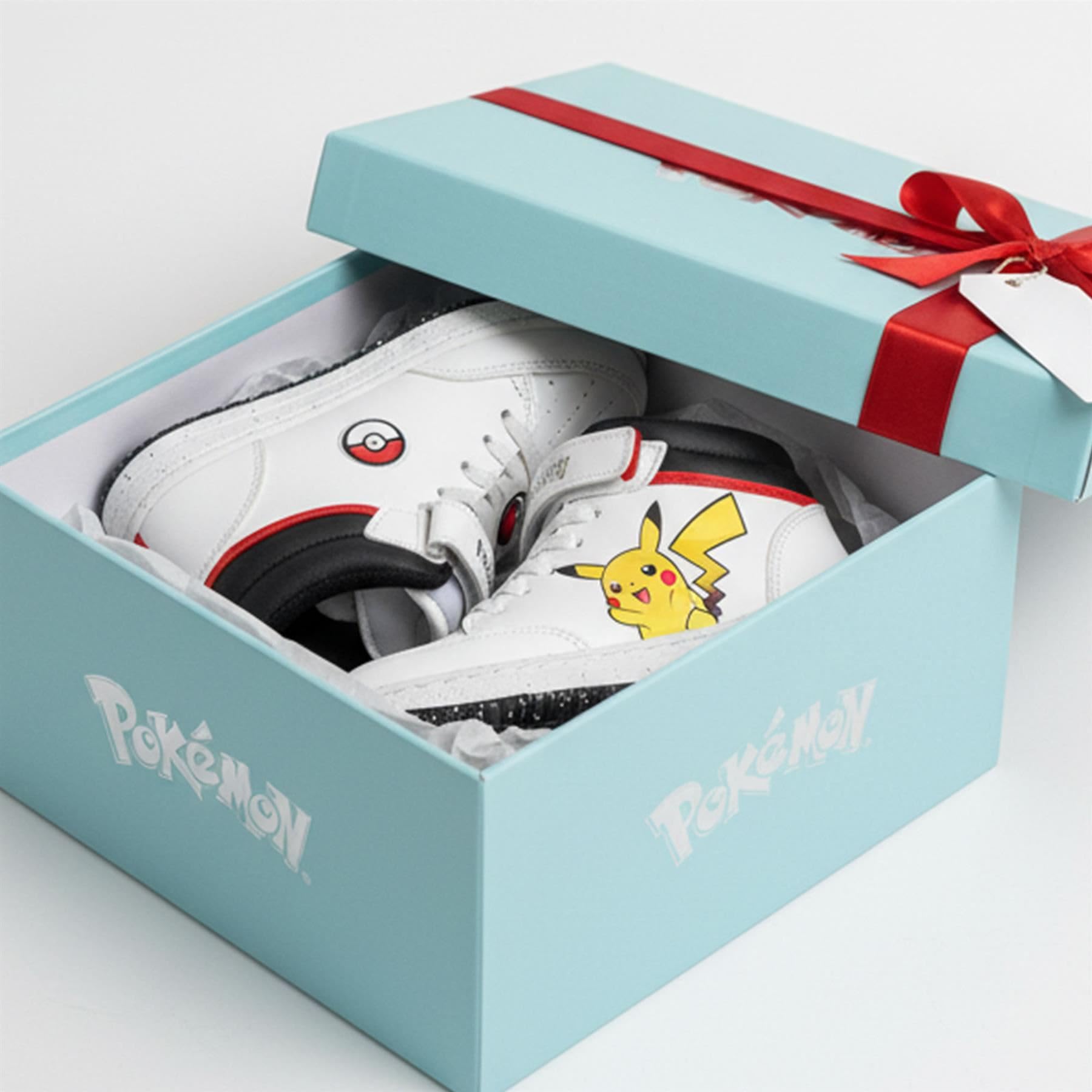 Offiziell lizenzierte Pokemon Pikachu Jungen Mädchen Hi-Top Turnschuhe Kinder Schnürschuhe Turnschuhe mit Riemen Bequeme Alltagsschuhe mit griffiger Sohle Pikachu Print Sneakers Kinder Schuhgröße 43