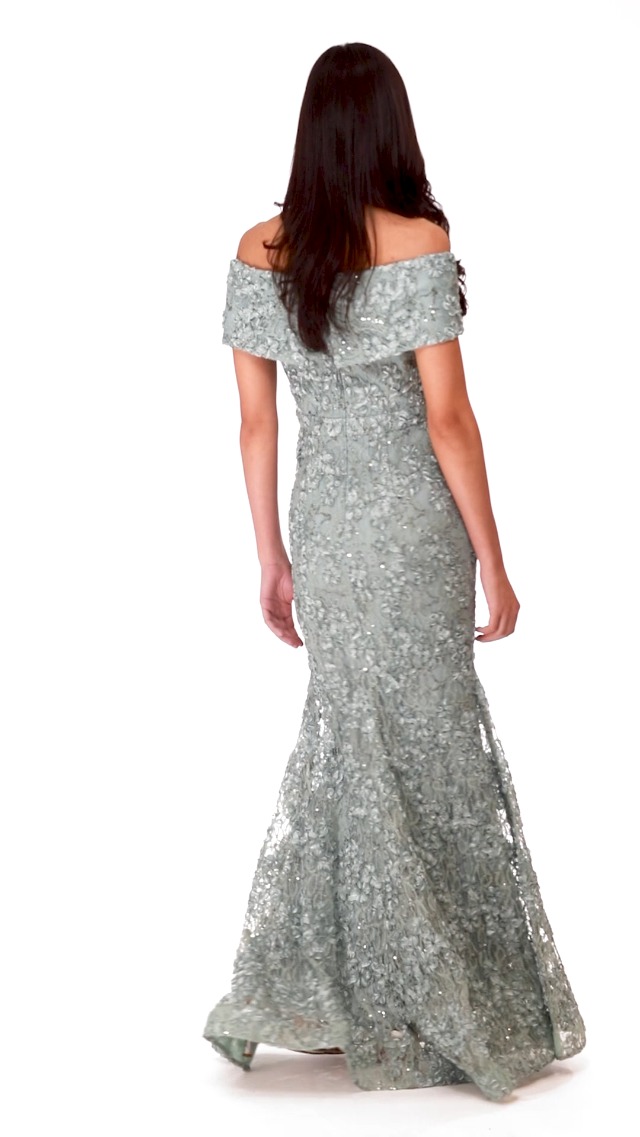 Amazon.com: Xscape Women's Off The Shoulder Sweetheart Neckline