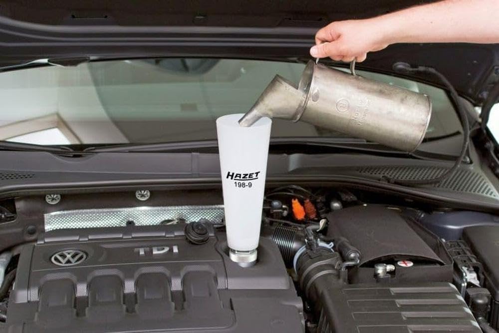 HAZET Motoröl-Fülltrichter 198-10/2, 2-teilig, Füllmenge 1 l | 480 g, Füllmenge 1 l, 2-teilig, Antrieb 630220 Öldienst, 500960 Schmieren , Reinigen , Pflegen,, Netto-Gewicht (kg): 0.48 kg