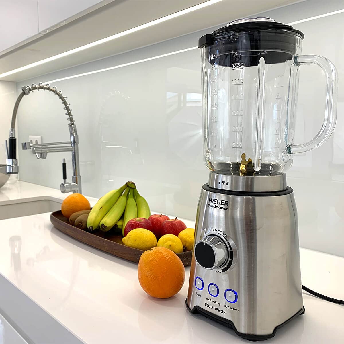 HAEGER ULTRA SMOOTHIE - Batidora de Vaso con 1200W de potencia, capacidad de 1,75L - jarra de vidrio de 1.75 L, cuchilla de TITANIO, trituradora de hielo + función 60 segundos