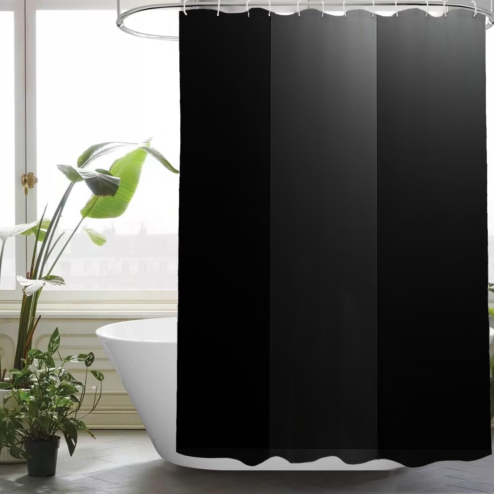 Rideau de douche noir et gris pour une décoration de salle de bain chic