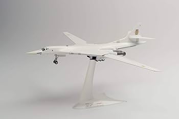 Amazon | ヘルパ 1/200 Tu-160 ウクライナ空軍 第184重爆撃機航空連隊