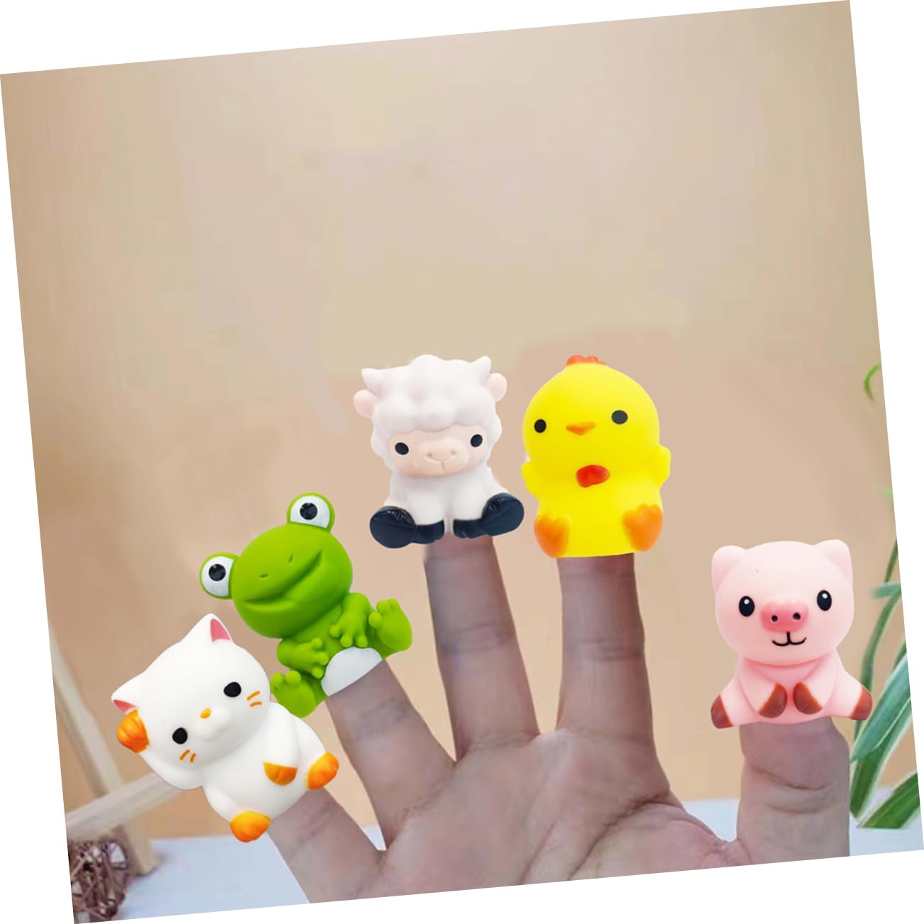 Marionetas de Dedo de Animales de Granja, 10 Piezas de Plástico | Juego Educativo para Contar Historias, Diseño Caricatura, Tacto Cómodo y Acabado Cuidado Estilo Aleatorio