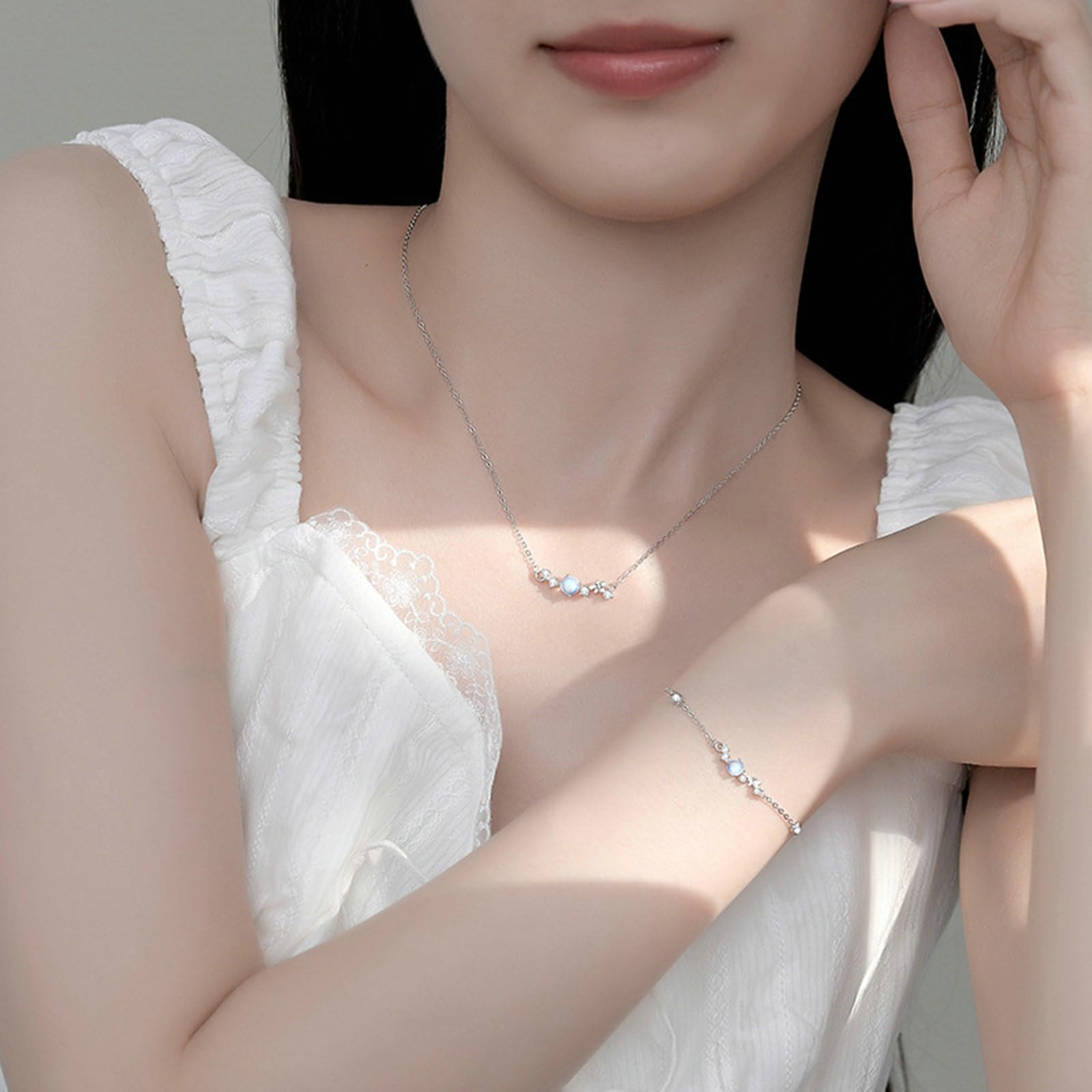 Collar con colgante para mujer de oro blanco 750 585 375, colgante de piedra de luna y abeja con diamante de oro blanco, cadena para mujer, 45 cm, sin níquel