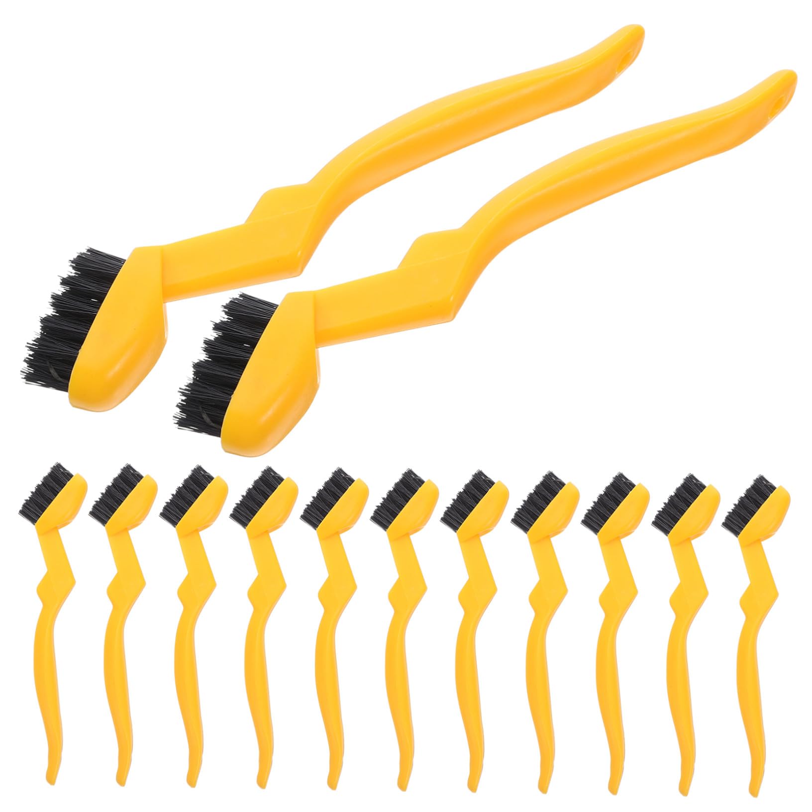 Nettoyage des recoins de cuisine avec ces brosses pour tuyaux et interstices