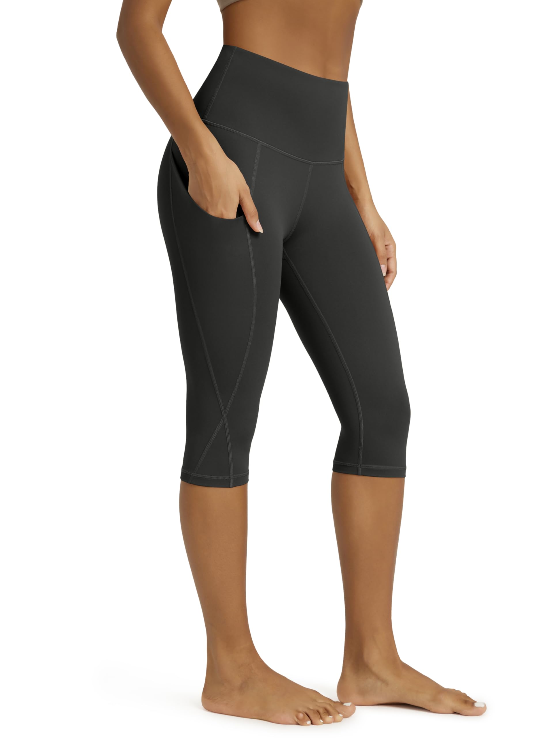 ODODOS Women's High Waisted Yoga Capris with Pockets, Tummy Control Non See Through Workout Athletic Running Capri Leggings