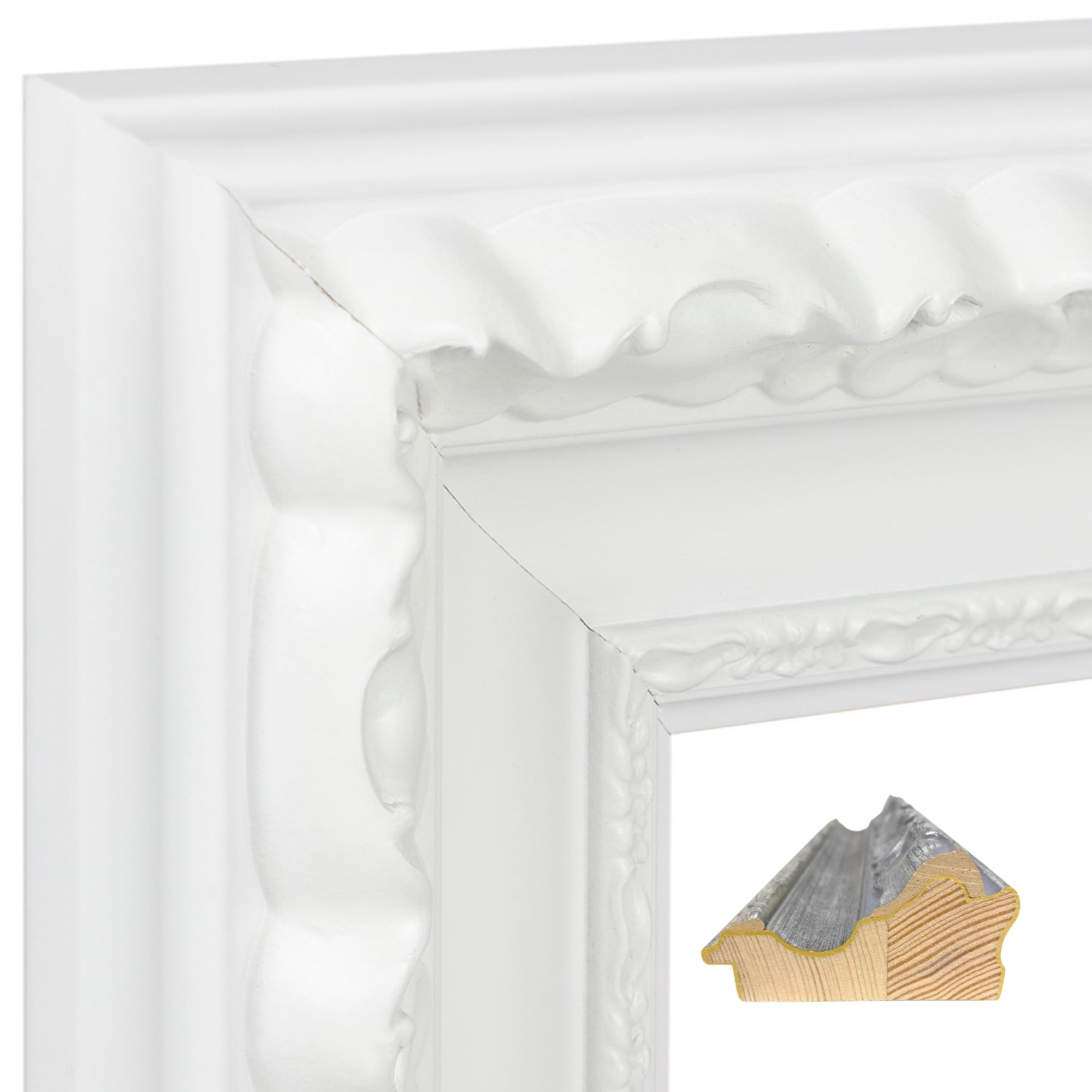 CLAMARO Otto Barock-Wandspiegel Fichte Massivholz, 85 x 120 cm, Weiß Matt | Echtglas Spiegelscheibe, HDF-Rückwand, Metall-Aufhänger, Hoch- und Querformat montierbar, handgefertigt in Deutschland
