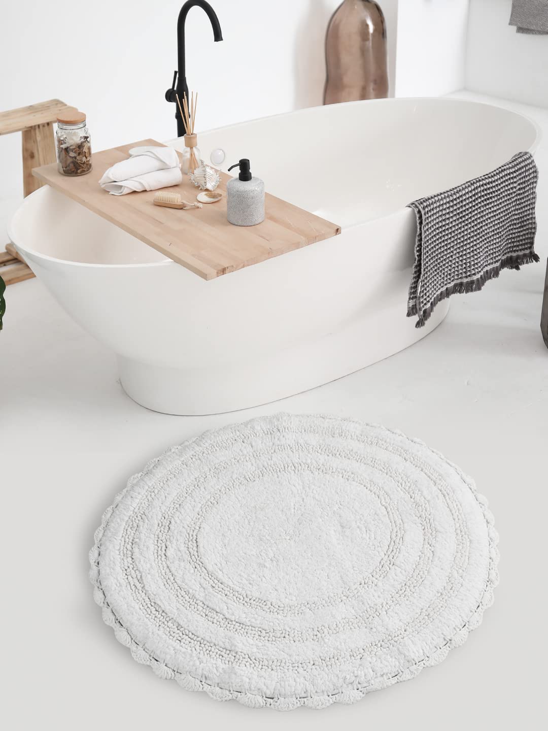 SASHAA WORLD Round Reversible Crochet Bath Mat, Super Absorbent 100% Cotton & Quick Dry Bath Rug for Bathroom Floor Mats (60 cm, White) (B09NNNWQ1D) Amazon Price History, Amazon Price Tracker
