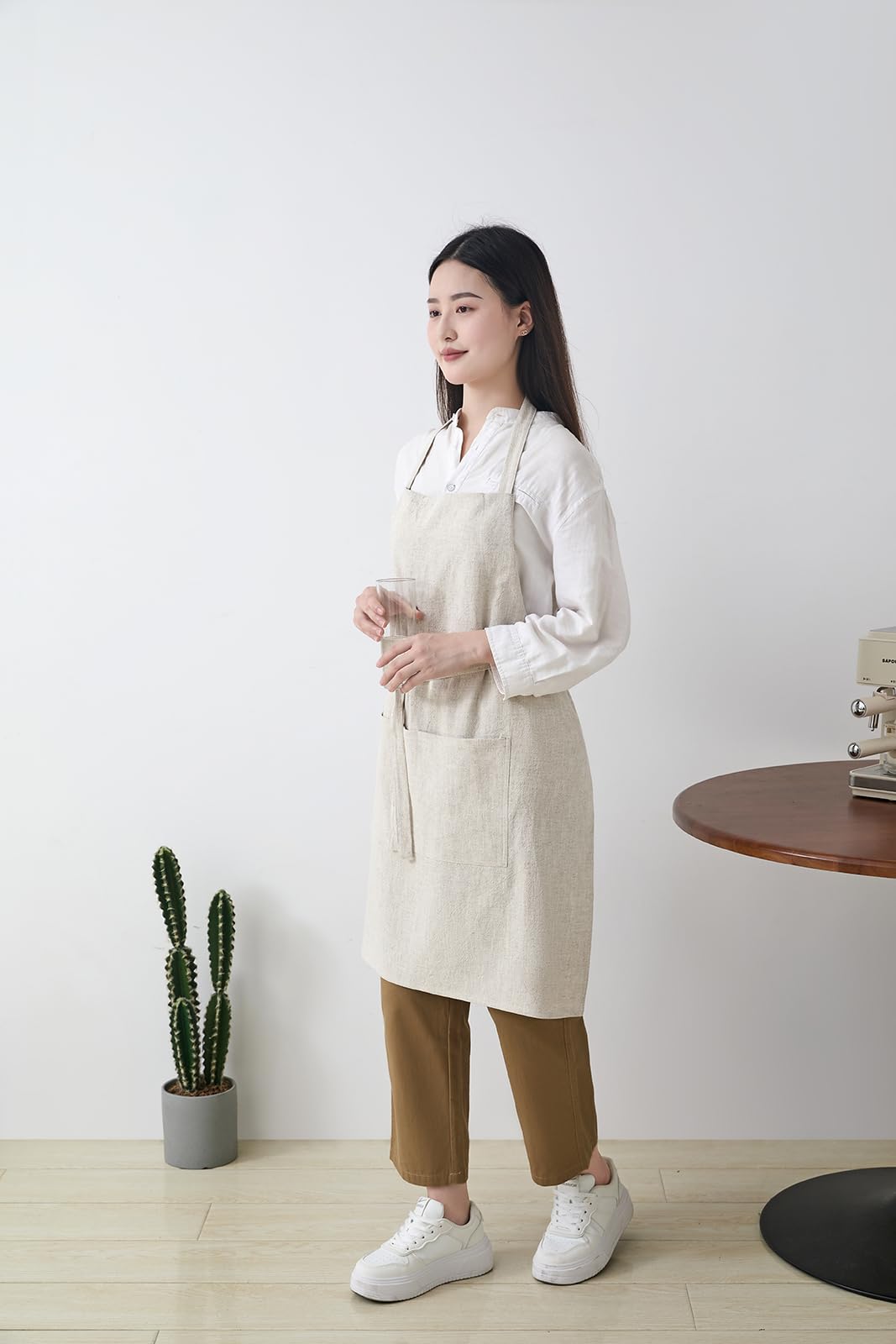 Pincy Cotton Linen Apron for Women - Adjustable Casual Apron with Pocktes, Great for Florist, Coffee House and Kitchen (Flaxen) - Image 3