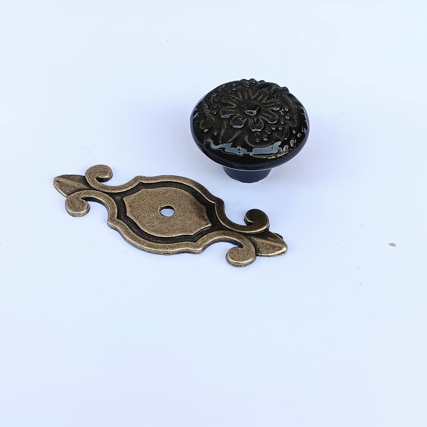 HUAMULAN 10 Pack Retro Ceramic Knobs Vintage Dresser Kitchen Petal Cabinet Pulls Cupboard Wardrobe Drawer Handles, Black Knob with Bronze Base Backplate