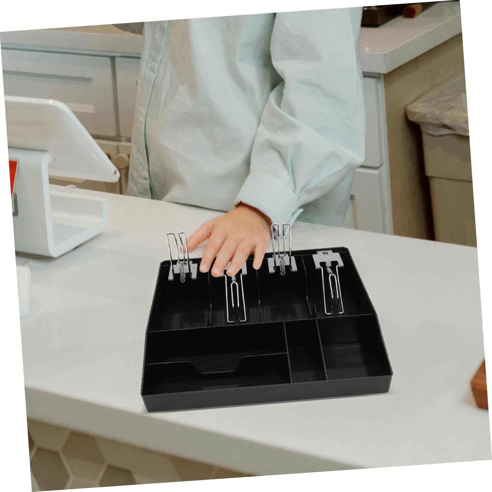 Kassenbox Sowie Clip Kassenschublade Schwarz aus Abs und Metall mit Mehreren Fächern mit Drei Münz und Drei Scheinfächern für Kleinunternehmen Geeignet für Geschäfte