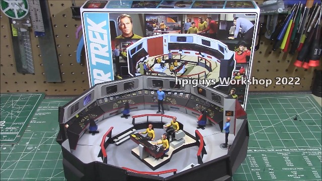 Amazon.com: AMT Star Trek U.S.S. Enterprise Bridge 1:32 Scale