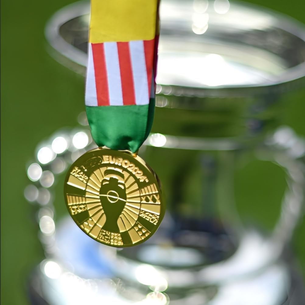 2024 Medaglia Campione di Calcio Oro 5 cm con Nastro, Medaglia Trofeo Calcio Souvenir per Tifosi, Regalo per Amanti del Calcio, Decorazione Collezione Sportiva