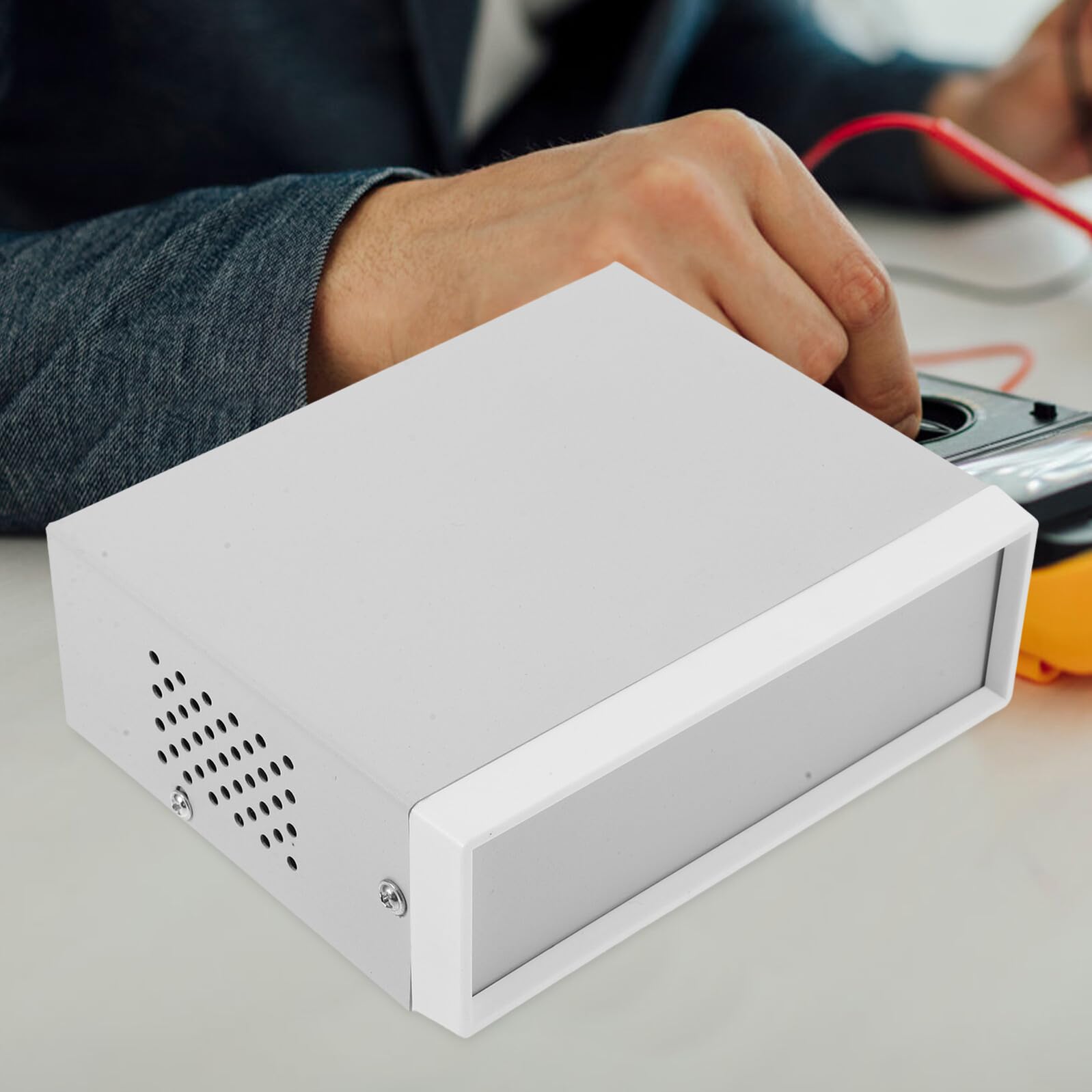 Scatola di Giunzione Elettrica in Ferro Design Multifunzionale Beige e Installazione Rapida Elegante e Pulito per Progetti Elettronici e Uso Fai-da-te