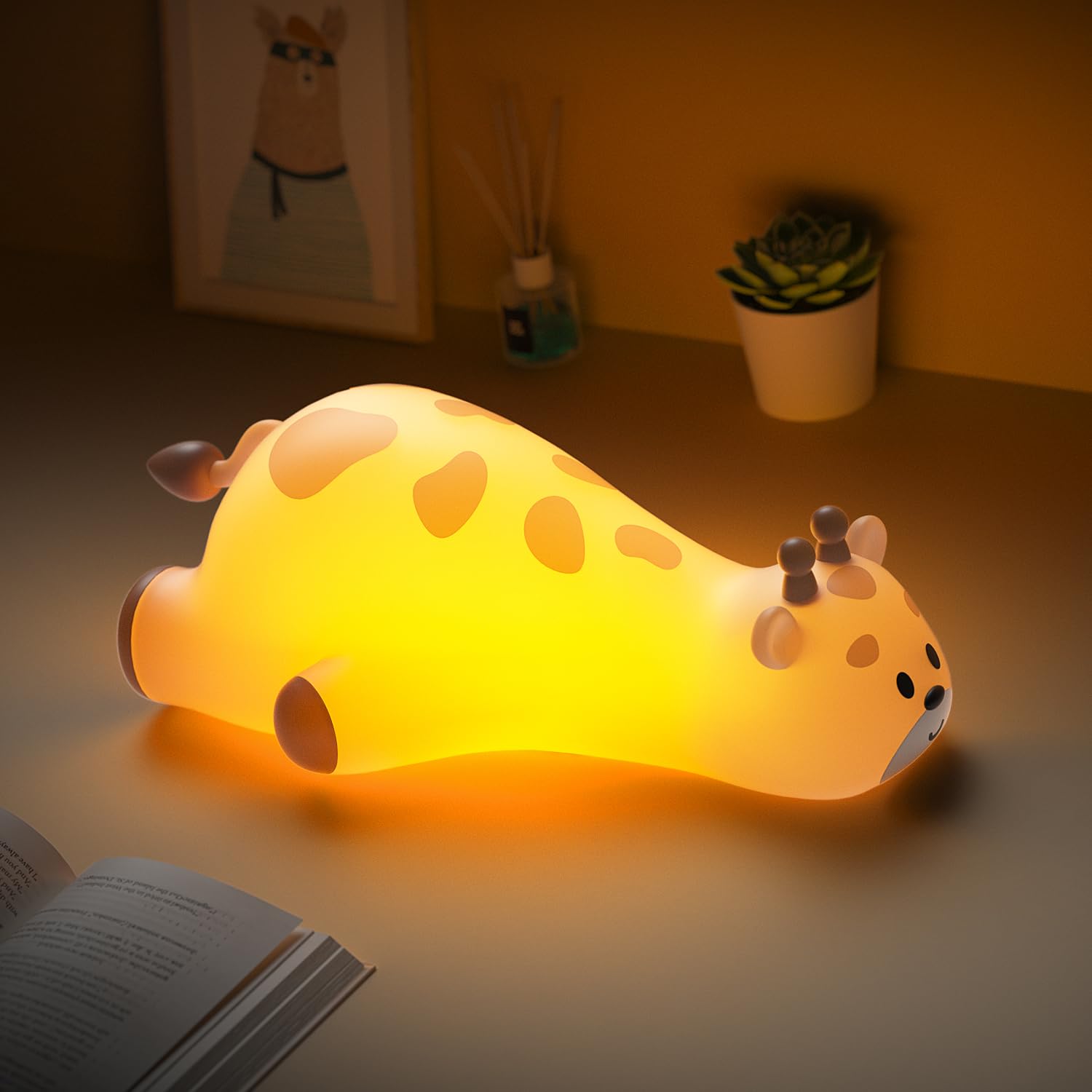 3D-Giraffen-Nachtlicht für Kinder, Silikon-Touch-Sensor-Nachtlampe mit RGB + Warmweiß 3000 K, automatischer Dämmerung bis Morgengrauen Sensor, Schlafzimmer-Dekor, Nachtlicht Geschenk