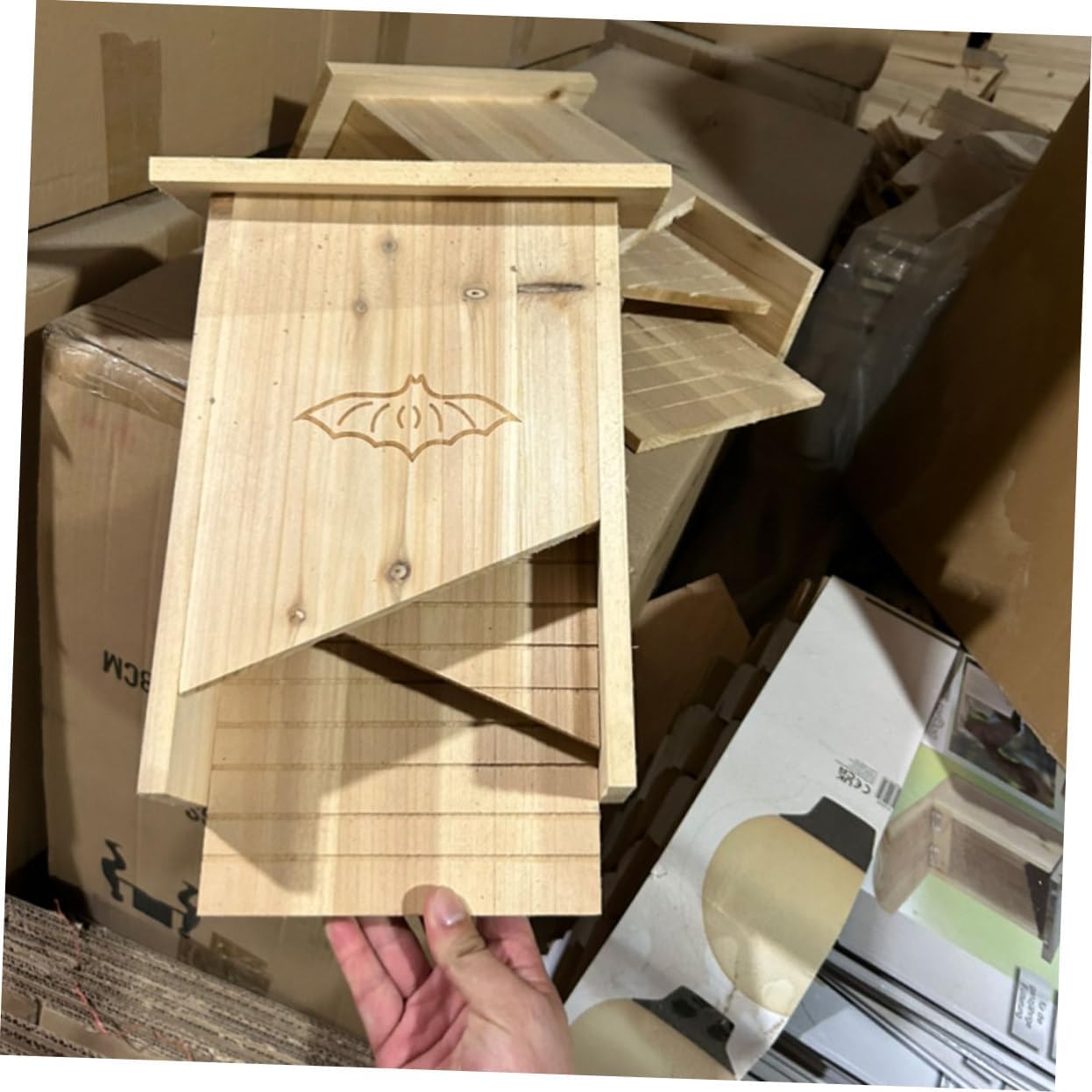 Bat House for Outdoors Handmade Bat Shelter Easy Installation for Backyard and Courtyard Natural