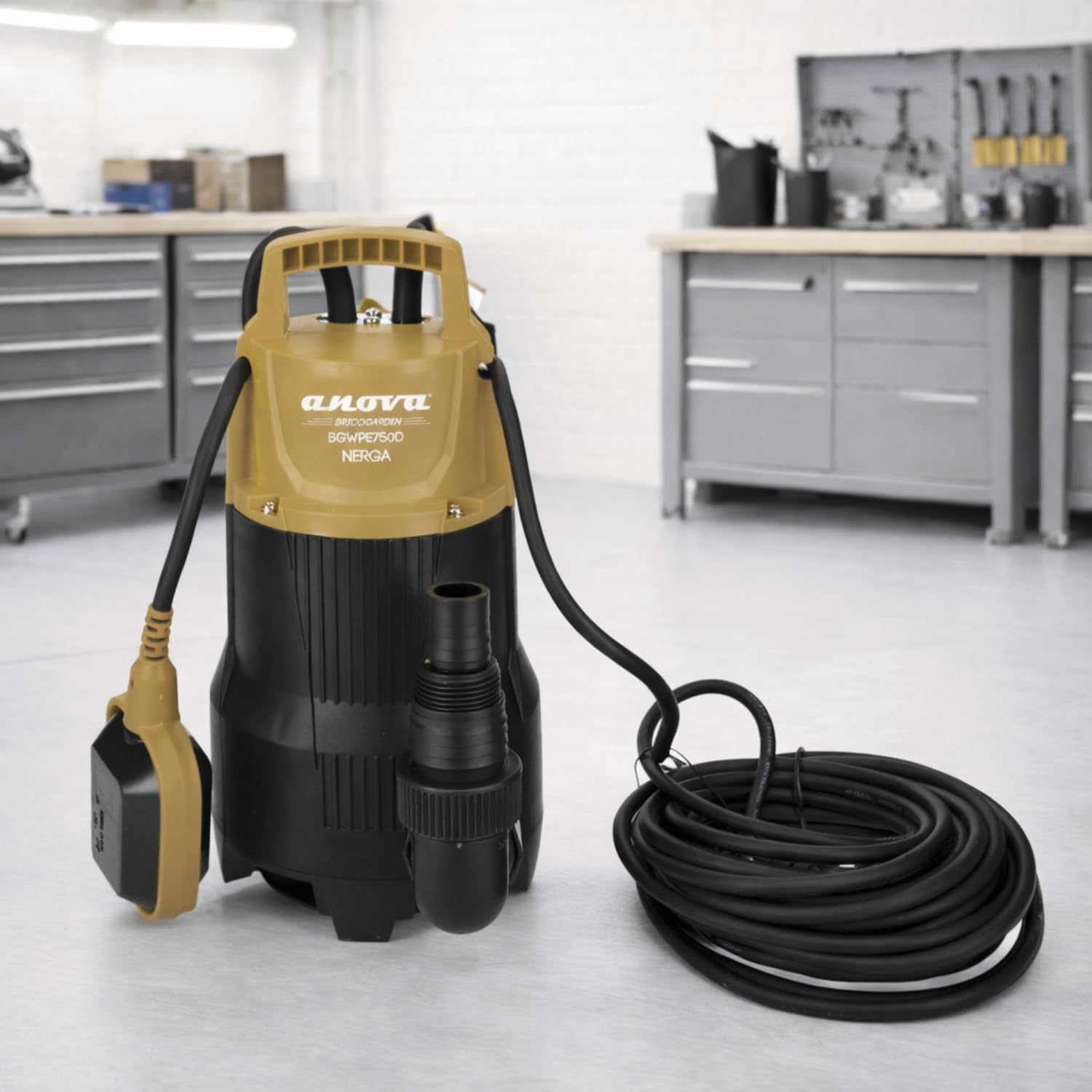 BRICOGARDEN - Bomba sumergible | 750 W | Motor ELÉCTRICO | Caudal 14.000 L/H | Altura Impulsión 8 M | Para Trasvase y Movimiento de Fluidos | Diseño Funcional