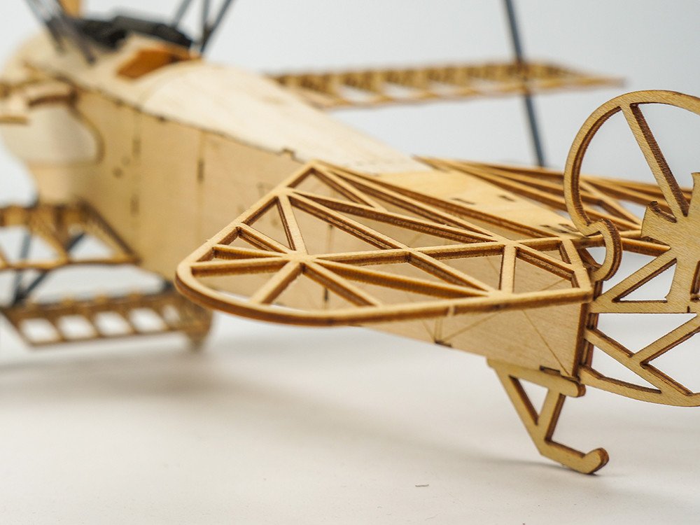 Woodcraft Kit di costruzione di legno tagliato al laser Balsa Fokker DRI aeroplano Model Building Kits