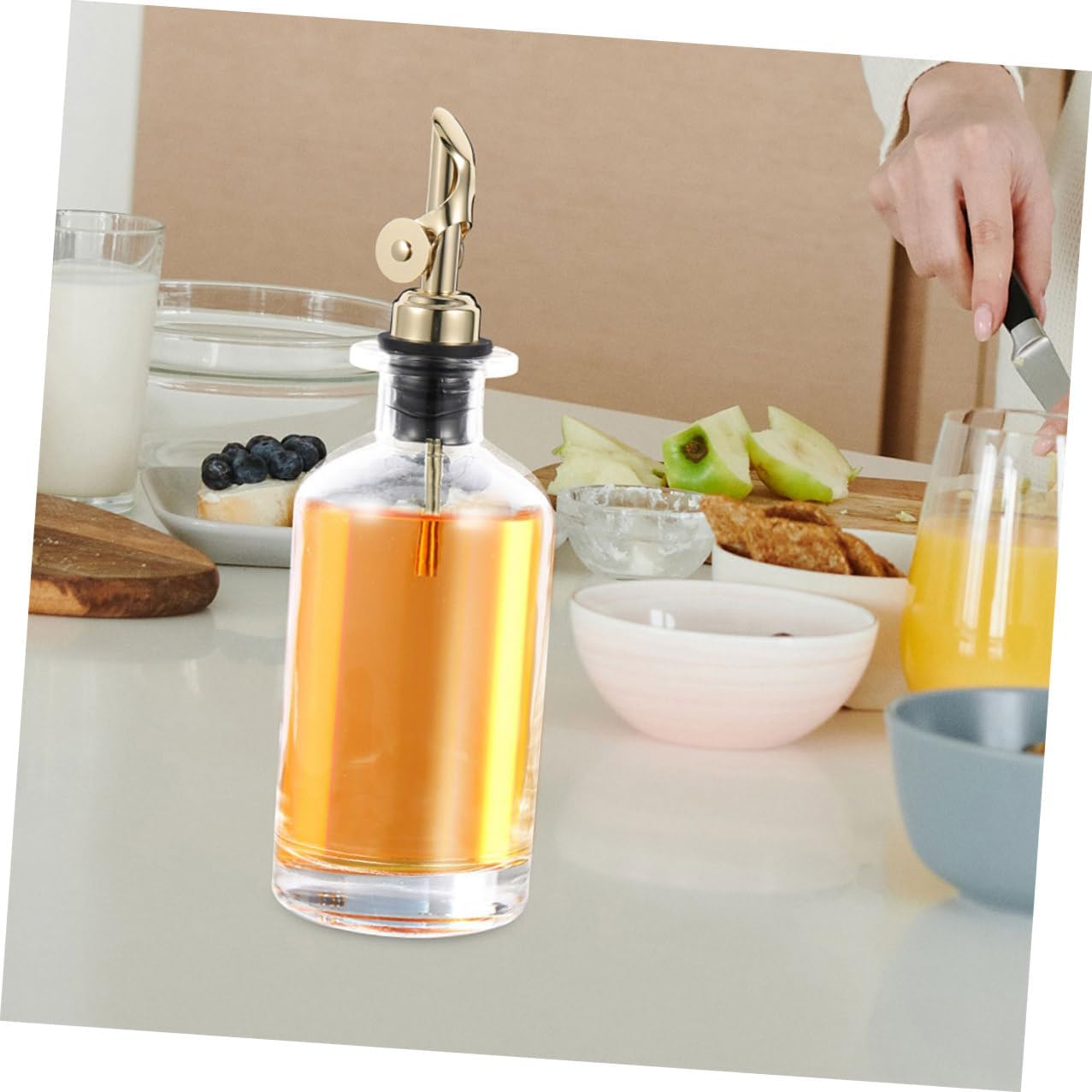 Ciieeo Glass Oil Dispenser Bottle Set 2 Pack 500ml with Automatic Flip Lid, Soy Sauce and Vinegar Container, Kitchen Glass Seasoning Bottles for Controlled Oil Pouring and Storage
