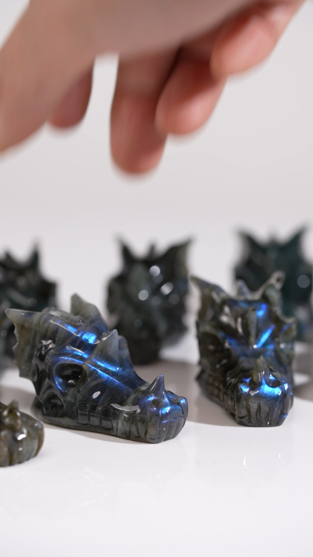 Cráneo Dragón de Cristal Labradora de 2 pulgadas tallado a mano miniatura 7