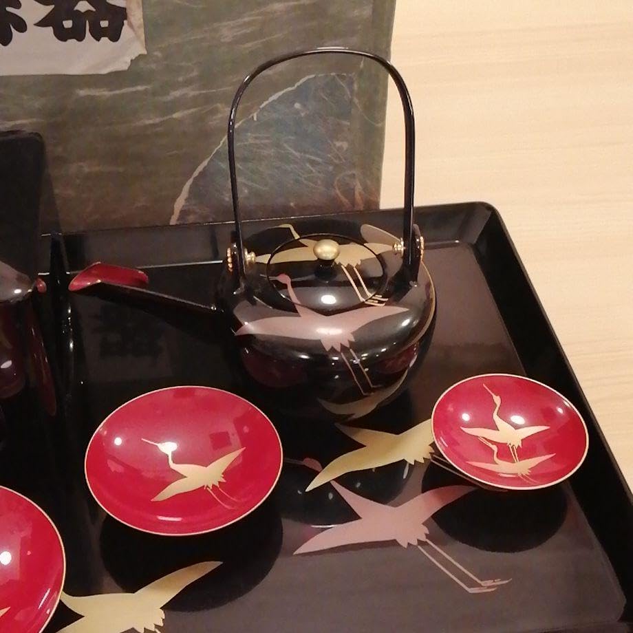 純銀盃／桐箱入り。一松齊・松平銭之助。純金銀美術品調製所・名古屋市中區矢場町。 純銀盃／桐箱入り。一松齊・松平銭之助。純金銀美術品調製所・名古屋市