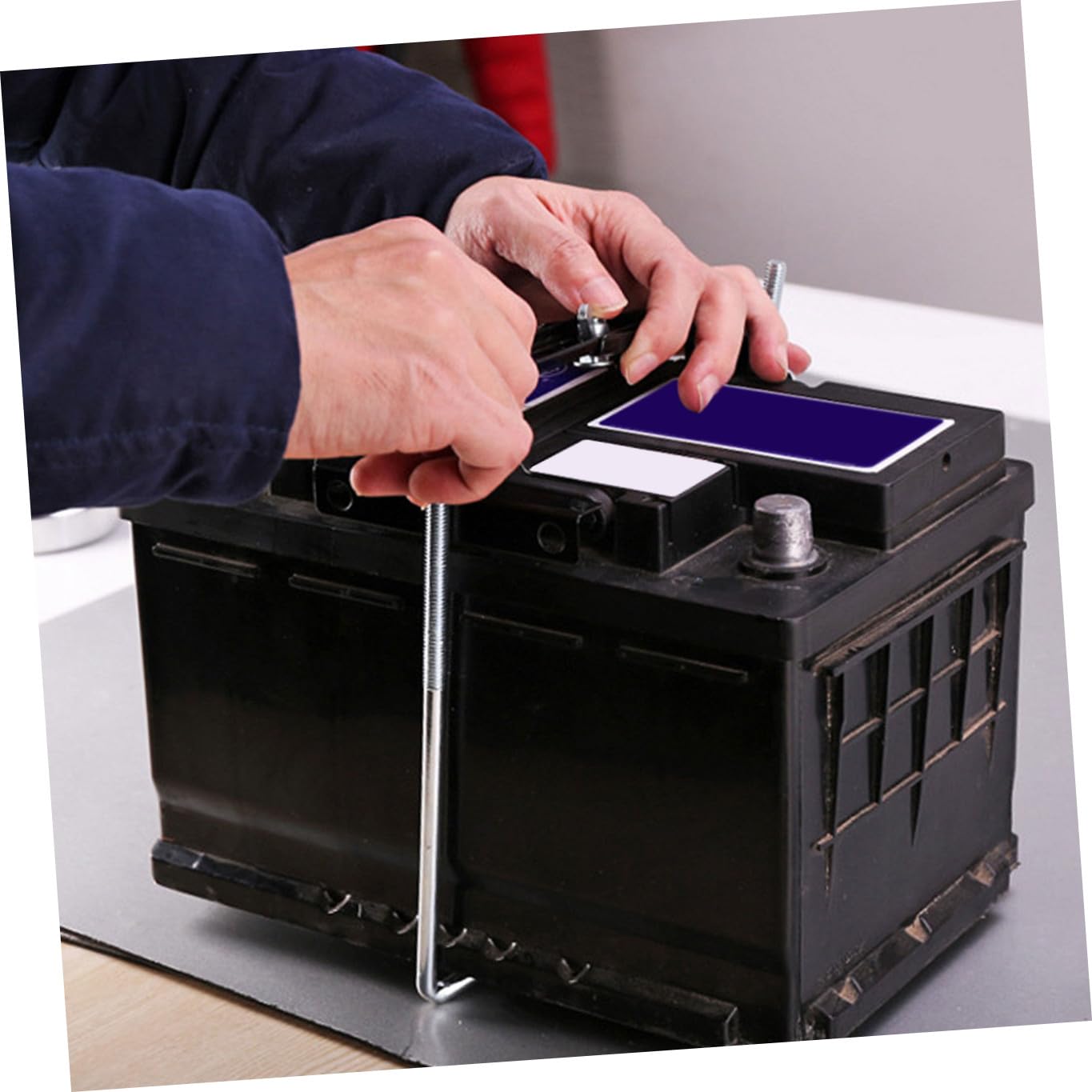 Support de Batterie de Voiture Noir en Fer, 1 Set, Fixation