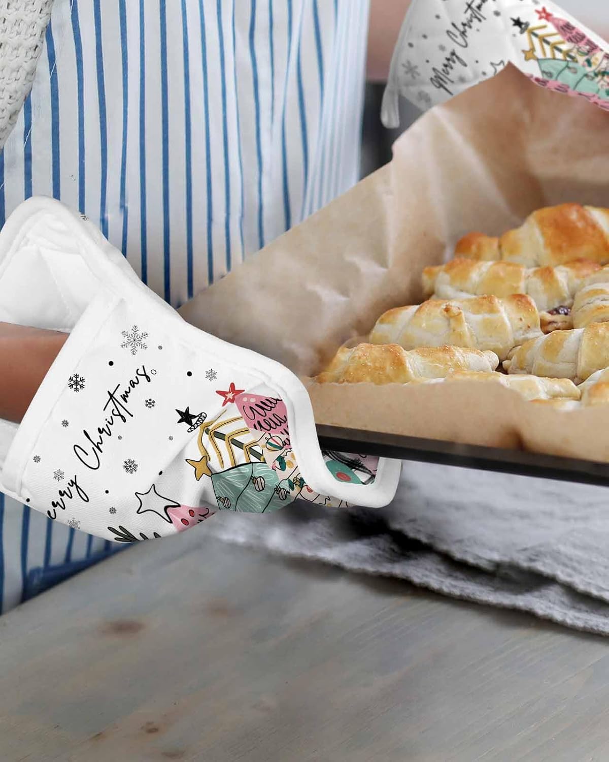 5PCS Pot Holders with Pocket for Kitchen, Christmas Tree Pot Holder Set Heat Insulation Potholders, Xmas Trees Snowflake Winter Oven Mitts Hot Pads for Baking Cooking Barbecue