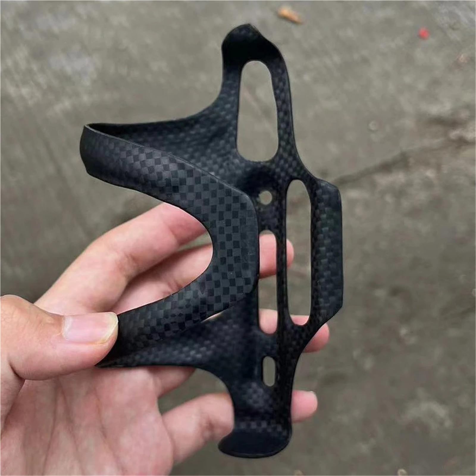 Jaula for botella de agua de bicicleta de carbono con apertura lateral