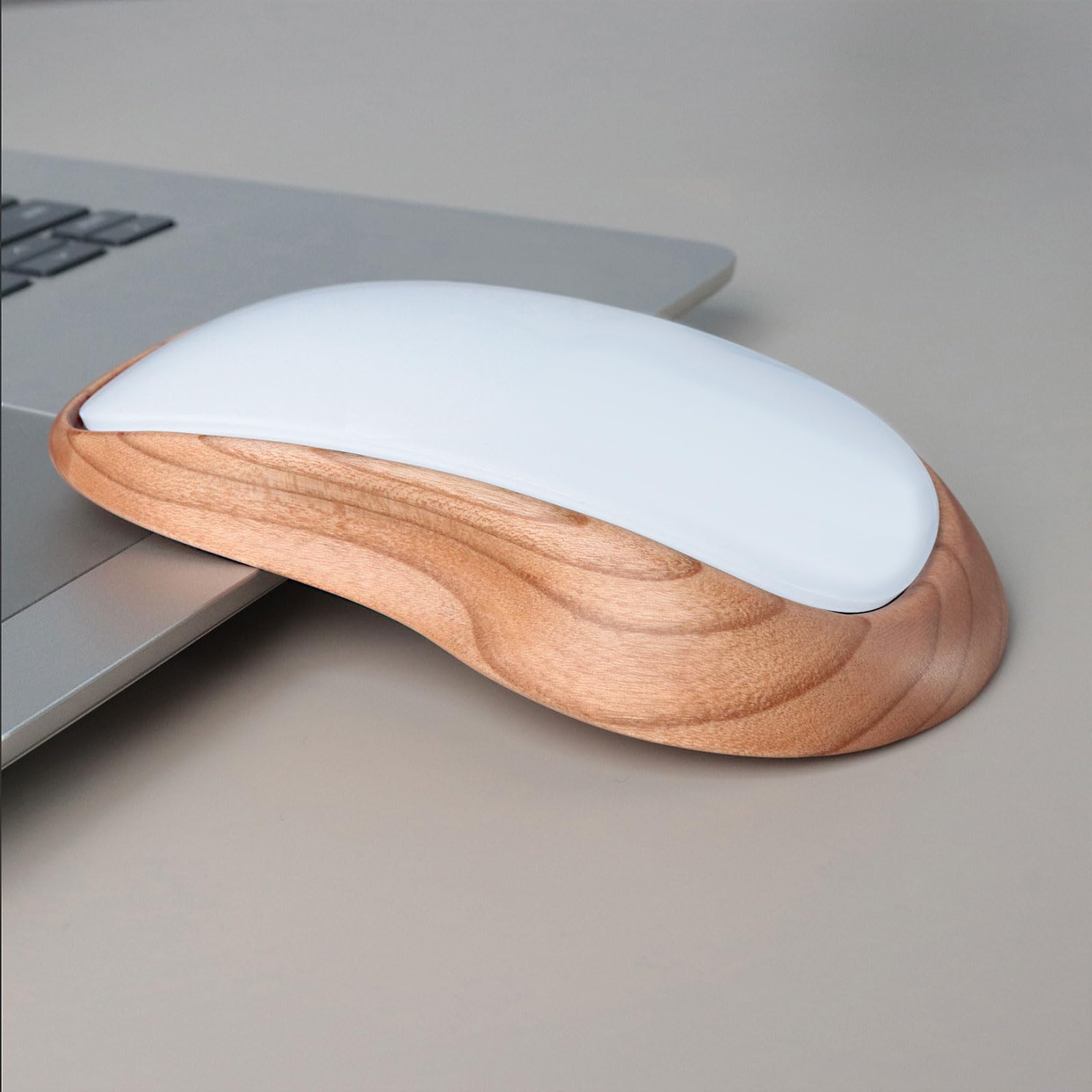 Dock Ricarica in Legno per Porta USB C e Base Stabile per Caricabatterie per USB C efficienti negli spazi Lavoro
