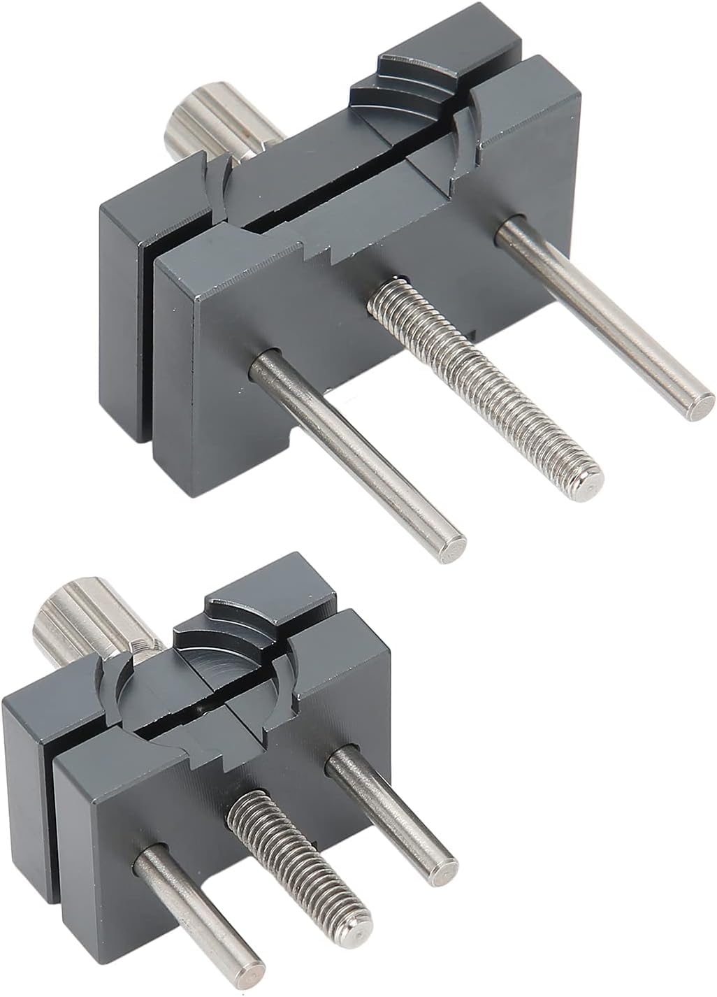Zestaw 2 regulowanych aluminiowych uchwytów mechanizmu zegarka | Dwa stabilne szare imadła mocują zgodne mechanizmy podczas montażu, czyszczenia, regulacji i precyzyjnego serwisu.