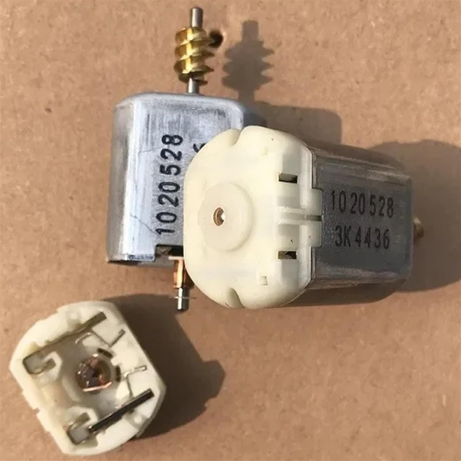 1PCS Compatible with Buick Encore Regal Lacrosse DC280 FC280 Door Central Control Lock Motor 1020653 Auto Abto Car Accessories(Small Motor)