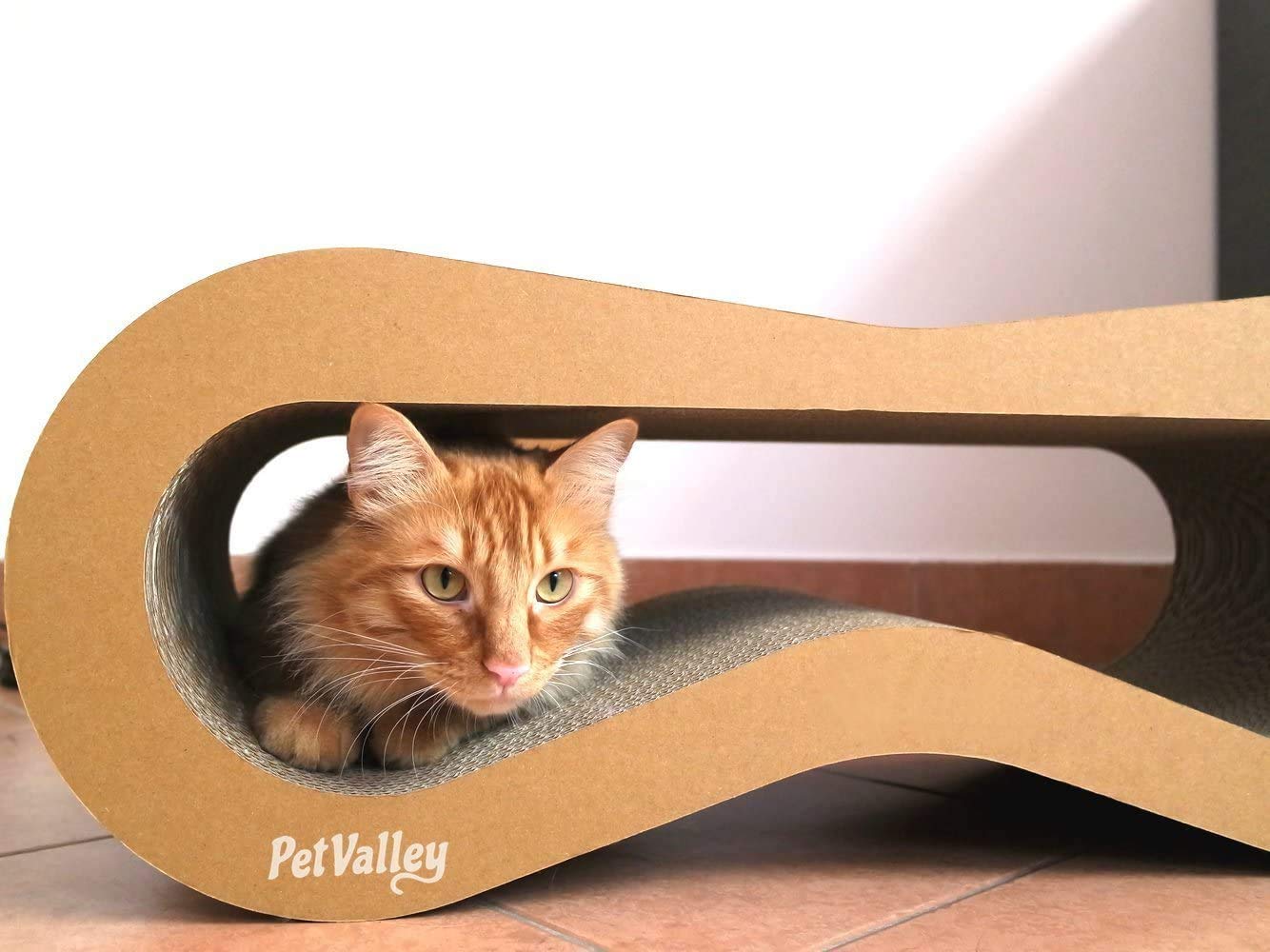 PetValley Tiragraffi per Gatti Kit Cuccia + Grattone Kraft Prodotto di Design in Cartone Ondulato Made in Italy, Ideale Come Cuccia, Palestra e Graffiatoio. 100% Riciclabile