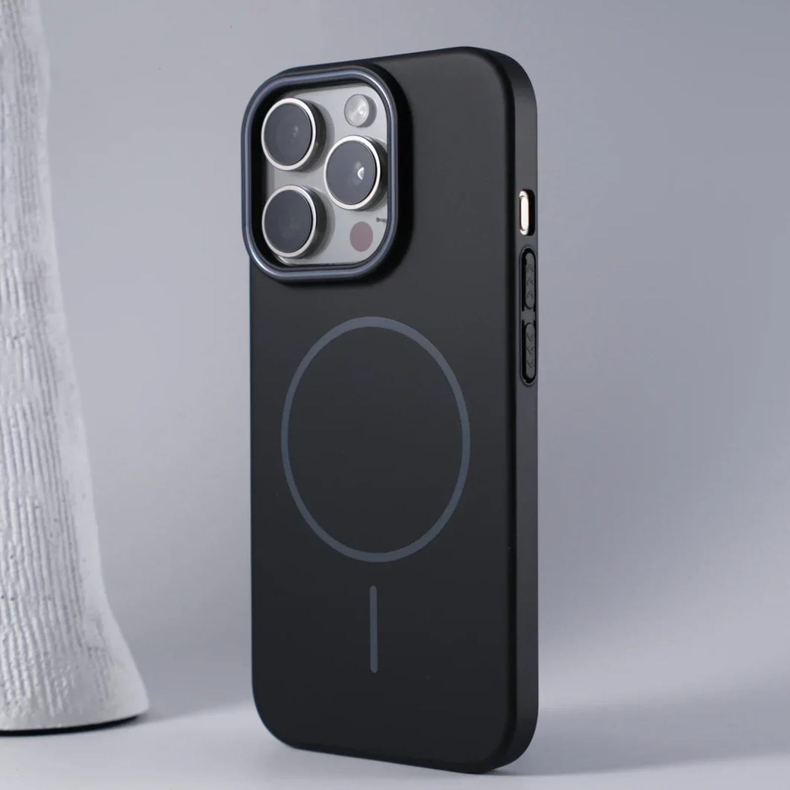 Étui de luxe fin mat iPhone 11 coque rigide noire magnétique