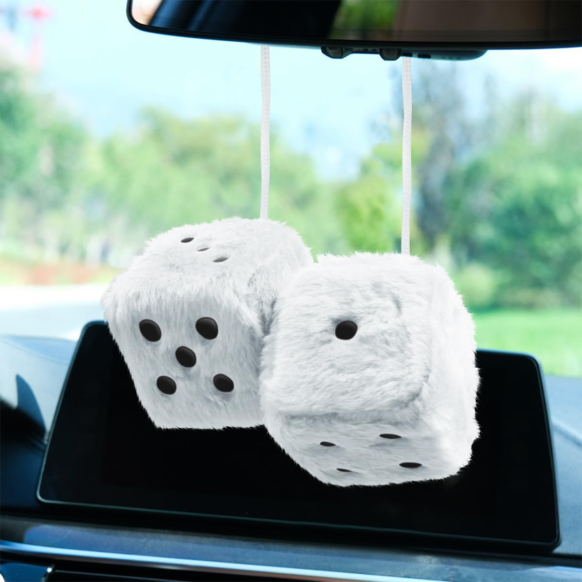 Paire De Dés En Peluche à Suspendre Au Rétroviseur - 7,5 Cm, Fil De 30 Cm - Décoration Intérieur Voiture Rétro - Cadeau Original - 5