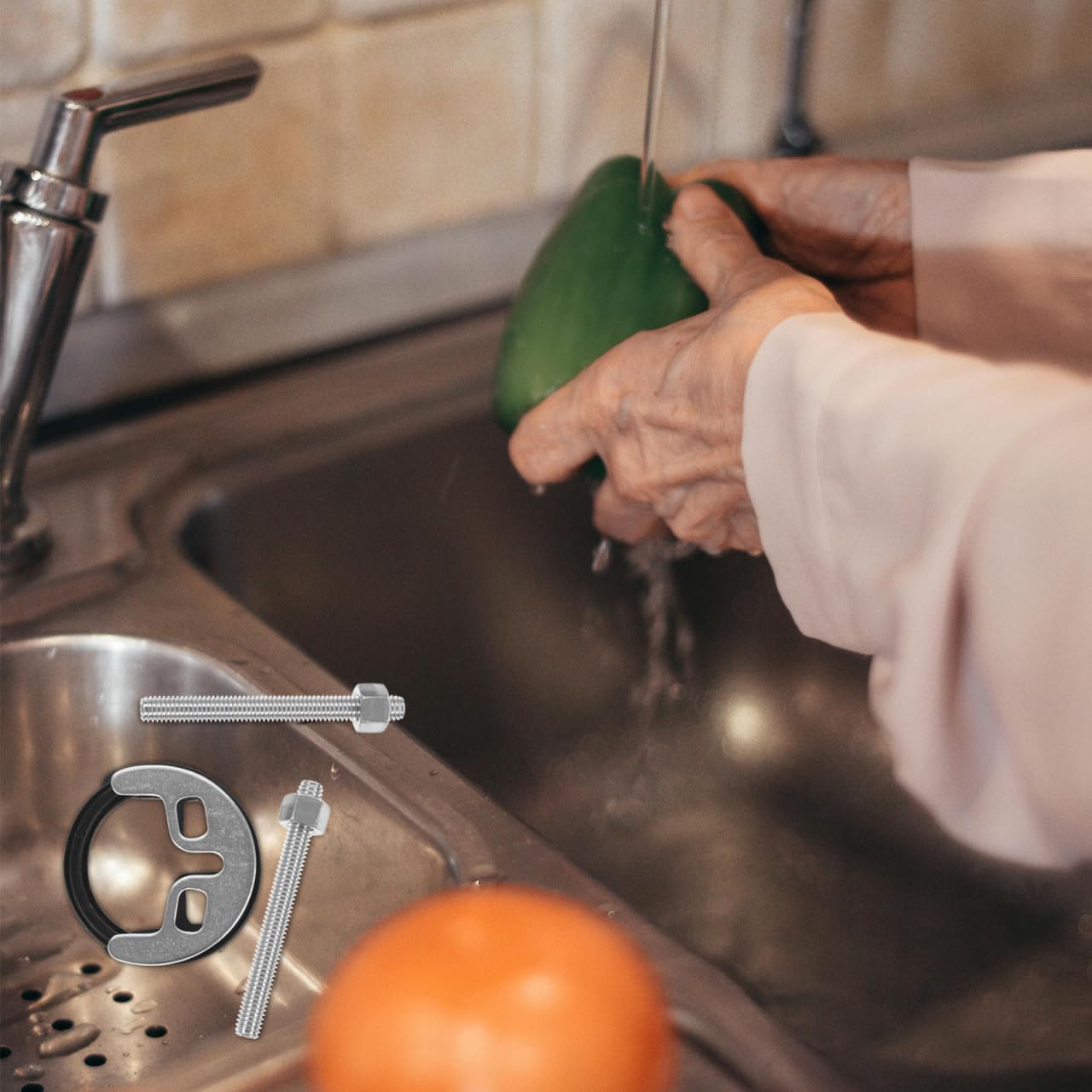 HOMSFOU Kit De Fijación De Grifo Cocina Y Baño Con Tuerca De Cobre Circlip Y Tornillos Extendidos Herramienta De Fijación Para Reparación De Grifos Fríos Y Calientes Fácil Instalación 2.36X1.88X1.37In