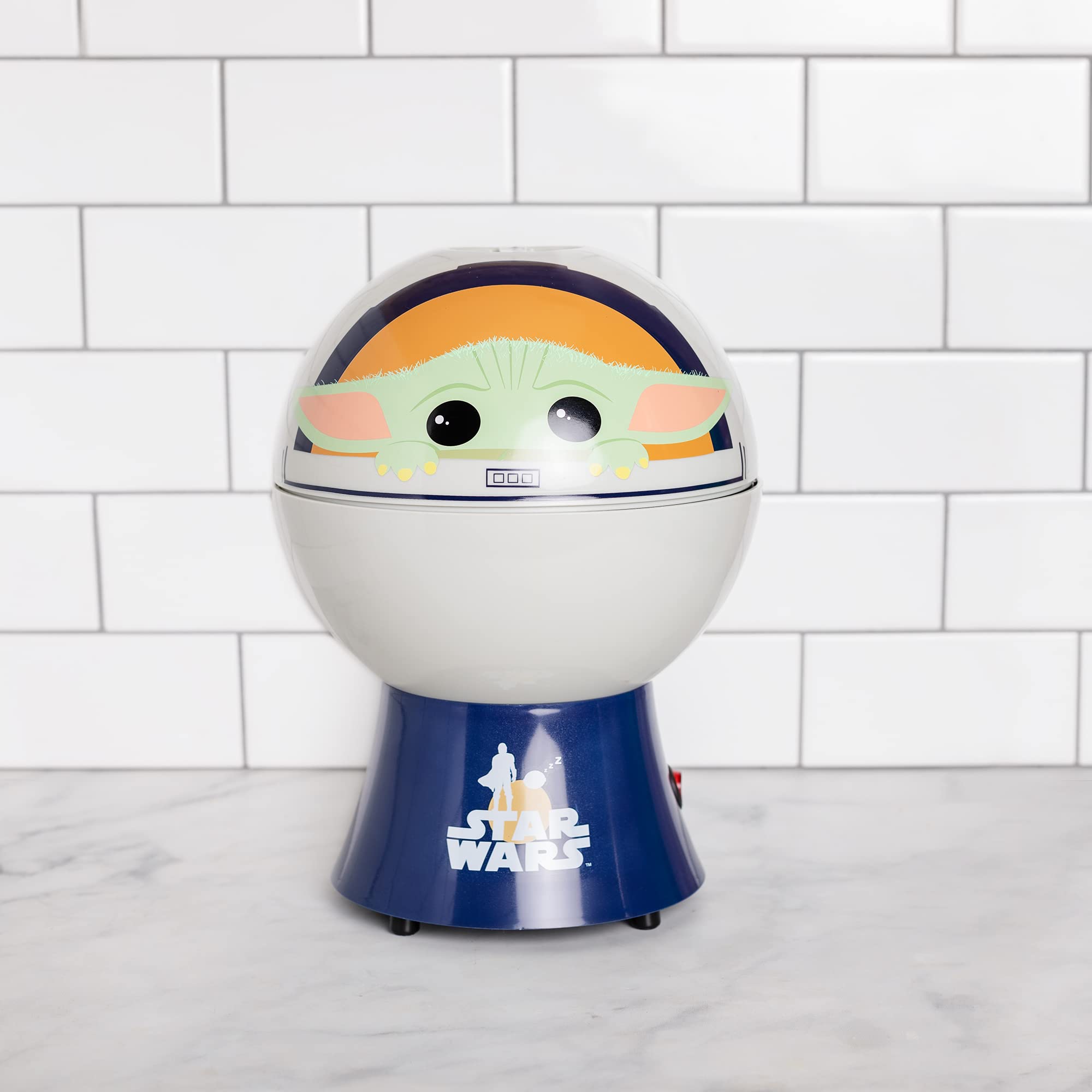 Uncanny Brands Star Wars R2D2 Popcorn Maker- Fully Operational Droid Kitchen Appliance