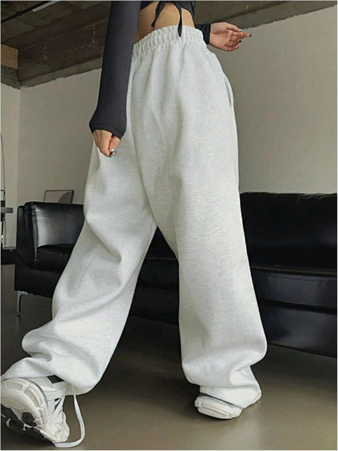 OYOANGLE Women’s Plus Size Sweatpants Bow Graphic Drawstring Waist Workout Athletic Straight Leg Pants - Image 2