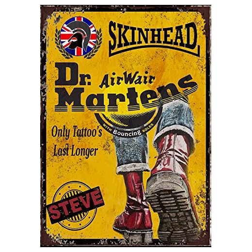 The Shizzle Print Co Skin Head Dr Martens Air Wair vintage retro aluminiumskylt (25 cm x 20 cm)