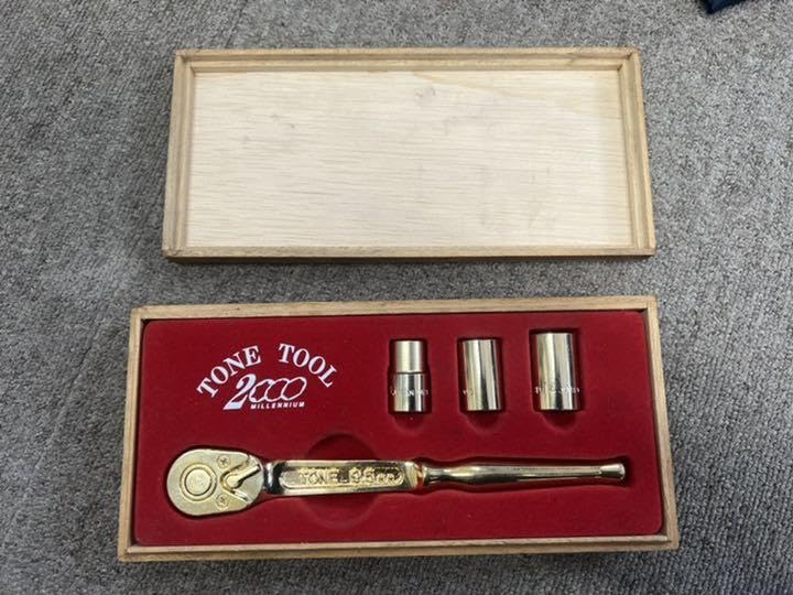Amazon.co.jp: ゴールド TONE TOOL 2000 ラチェット セット 限定 Amazon.co.jp: ゴールド TONE TOOL 2000 ラチェット セット 限定