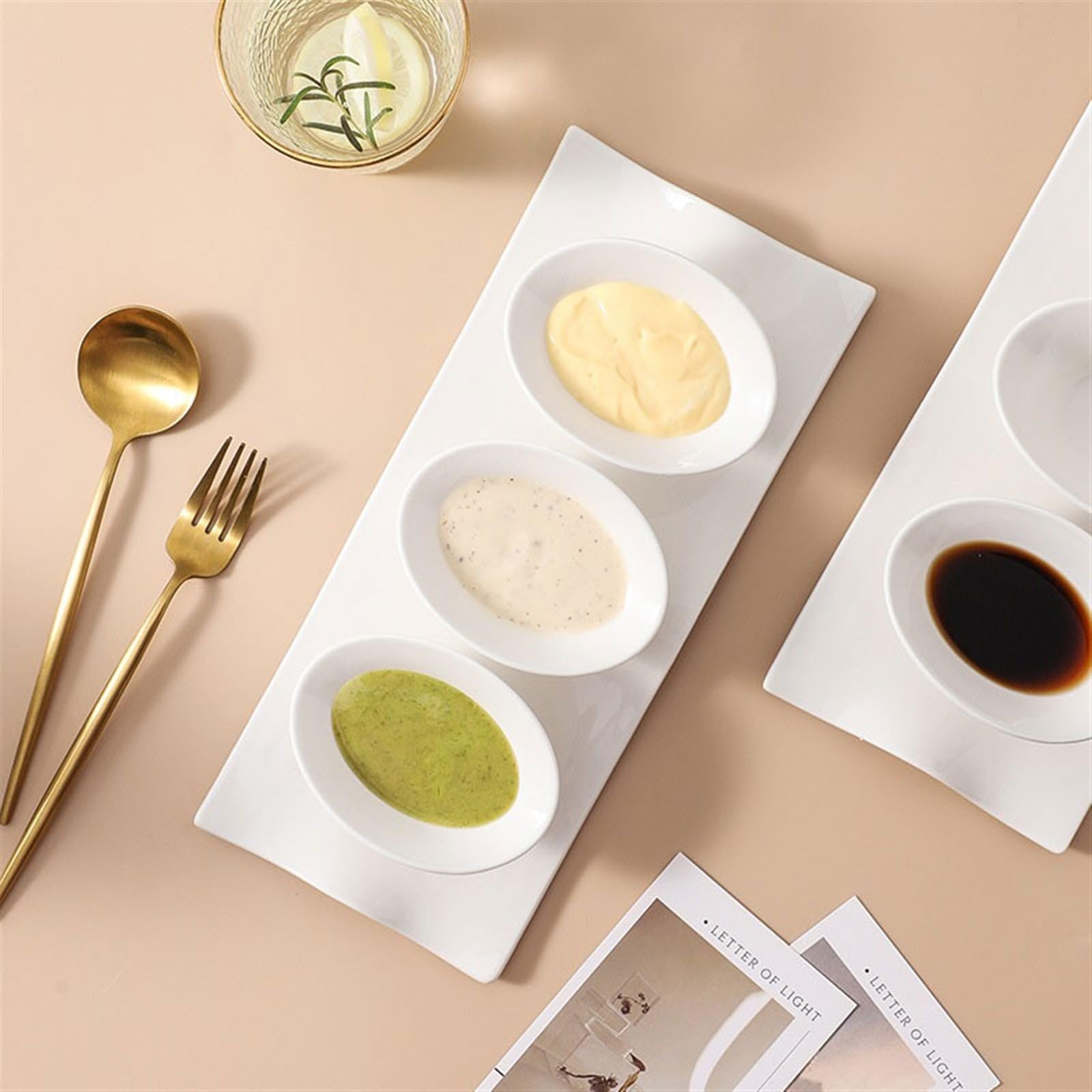 Ciotoline da Snack Piatto for condimenti in porcellana bianca Piatto for condimenti for insalata in ceramica for uso domestico Piatto for snack a tre scomparti for stoviglie creative Piatti Snack Cera
