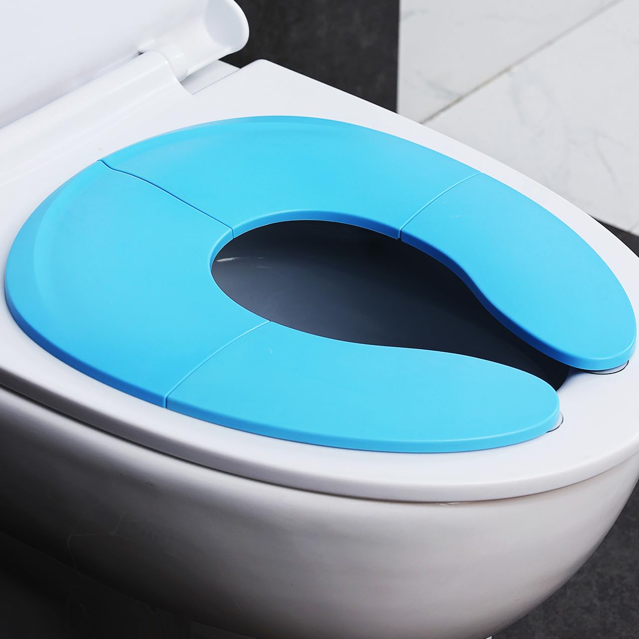 funblissFolding Travel Toilet Seat for Toddlers Portable Secure Potty Training Seat, Non Slip Suction Cups, Pinch Free Design,Blue