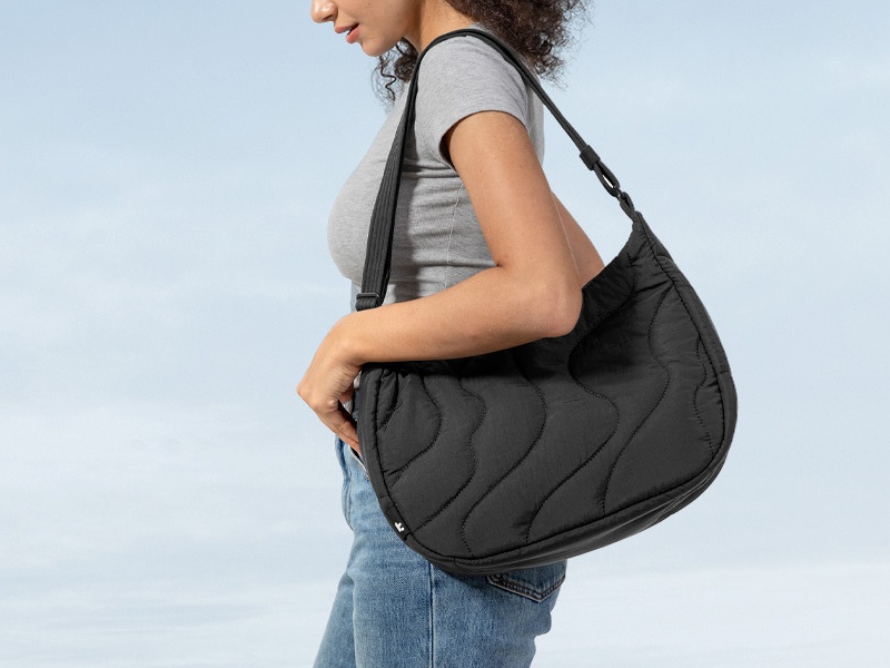 Amazon.com: tomtoc 9L Puffer Sling Crossbody Bag for Women Trendy